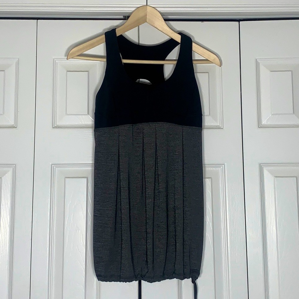 Lululemon Black Top | Small